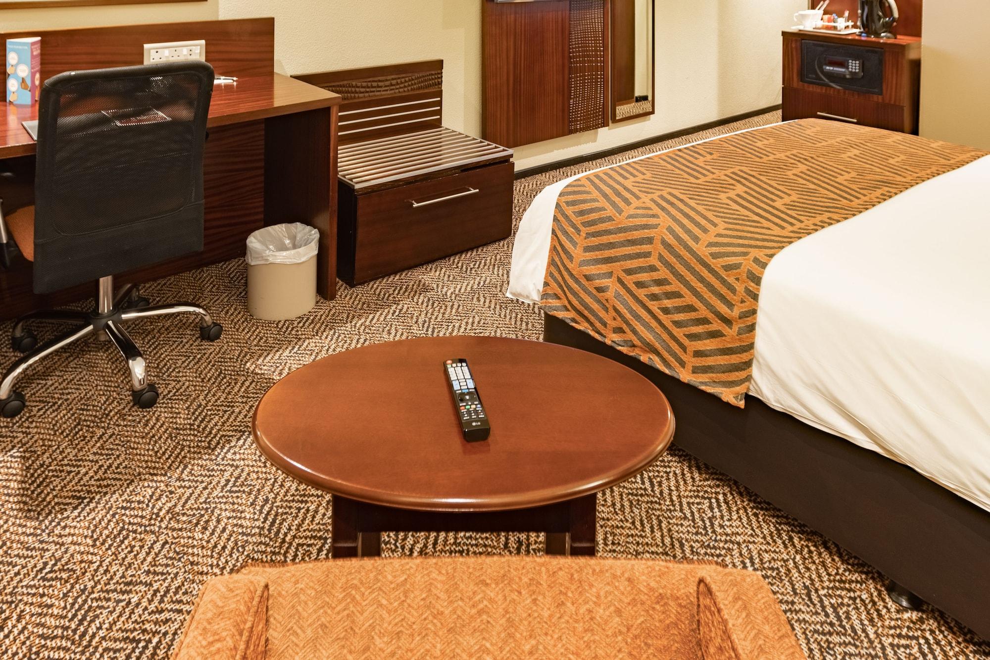 City Lodge Hotel At Or Tambo International Airport Kempton Park Bagian luar foto
