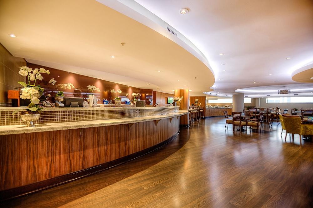 City Lodge Hotel At Or Tambo International Airport Kempton Park Bagian luar foto
