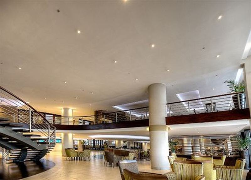 City Lodge Hotel At Or Tambo International Airport Kempton Park Bagian luar foto